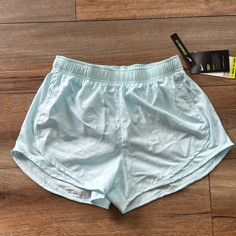NWT Nike standard fit running shorts